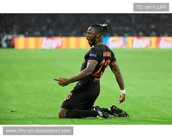 阿贾克斯计划延长核心青训合约确保人才留存——塑造未来足球之星的战略布局