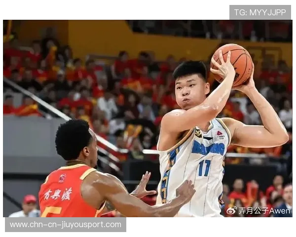 广东“最矮”却最强！他砍34分11板，球迷：中锋都不敢这么打！