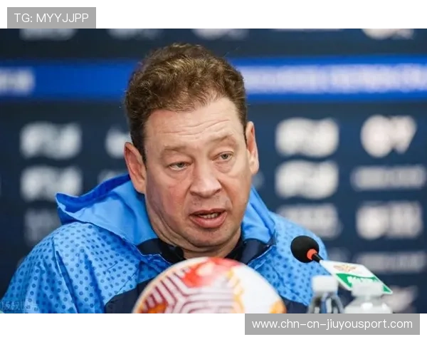 申花背负重压，斯卢茨基能否引领球队复苏？，斯卢茨克